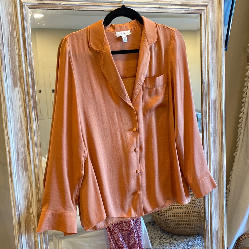 TOPSHOP button up peach blouse